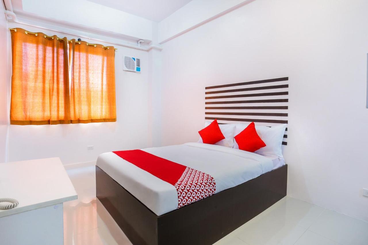 Oyo 505 Jardin Suites Маніла Номер фото