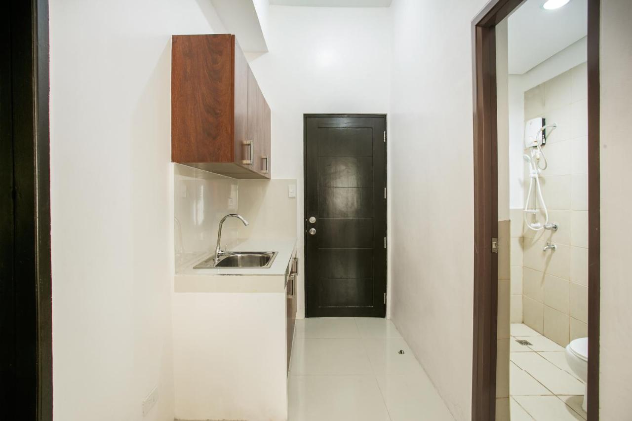 Oyo 505 Jardin Suites Маніла Екстер'єр фото