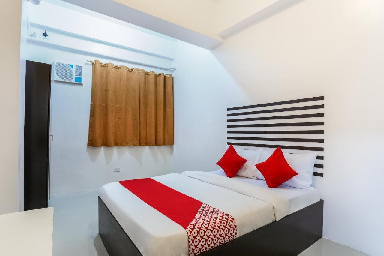 Oyo 505 Jardin Suites Маніла Екстер'єр фото